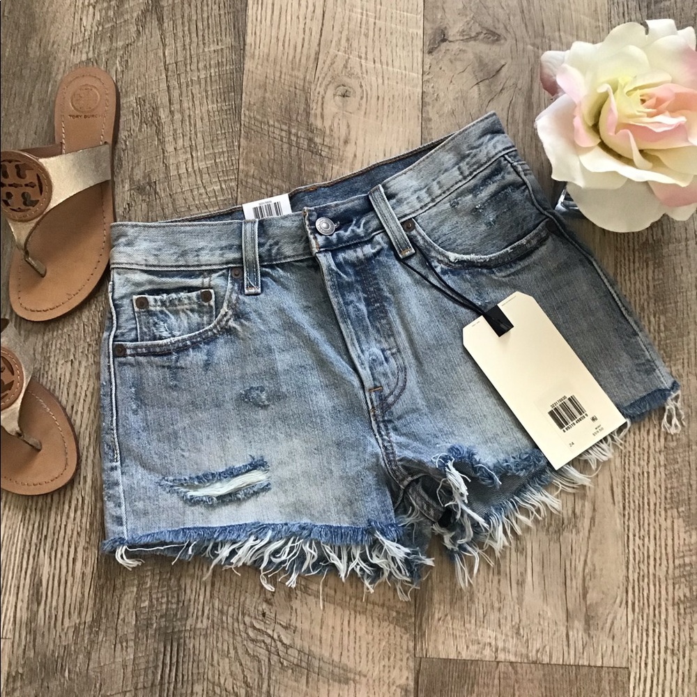 LEVI’S 501 MID RISE SHORTS 🎀 - Picture 4 of 9